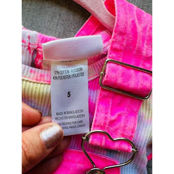 LITTLE LASS Girls 2 Piece Outfit Set Overalls Shortalls Neon Pink Tie Dye LOVE 5 - Picture 4 of 7